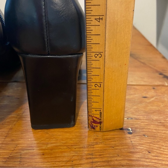 Kelly & Kate Ankle Boots - Picture 5 of 10